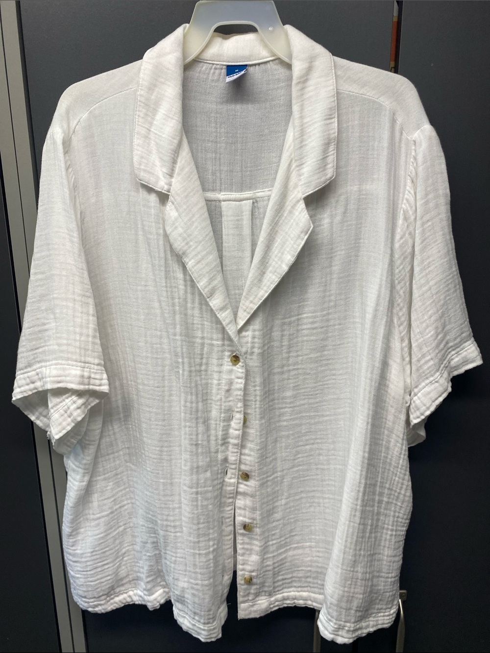Women’s White Short-Sleeve Button Shirt